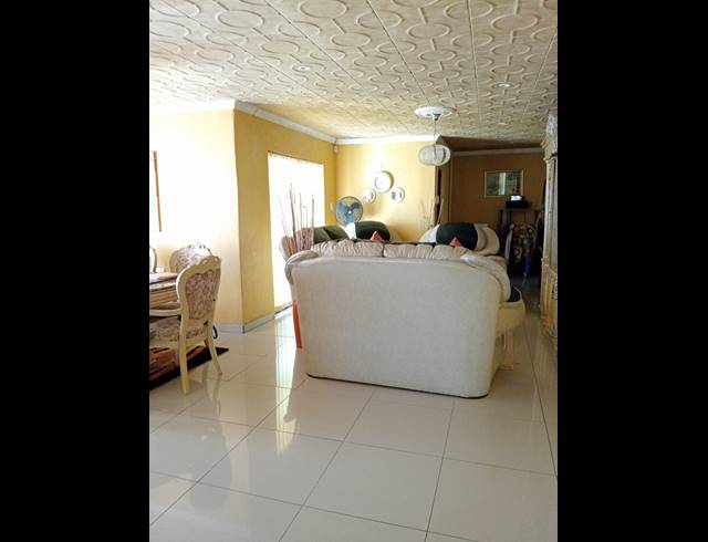 3 BEDROOM HOUSE FOR SALE IN GLENCOE